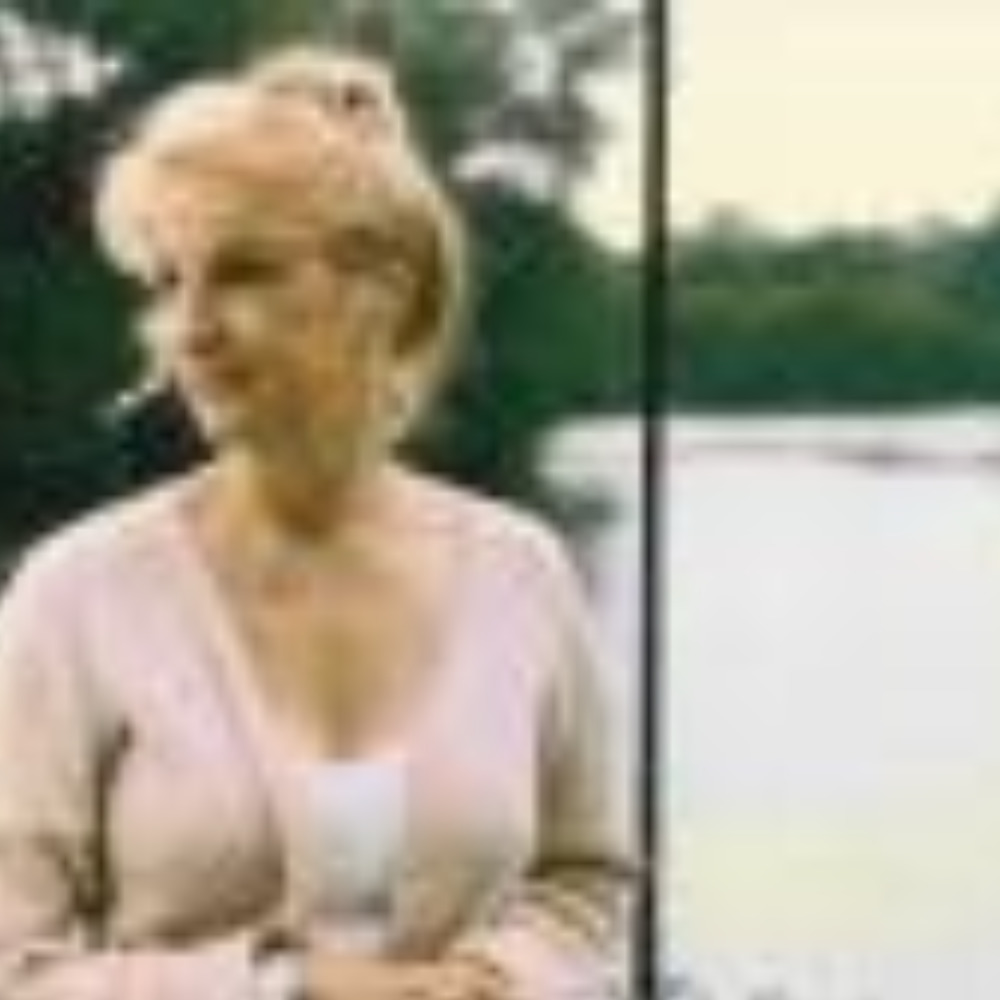 Meet your Posher, Nadyne